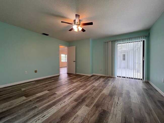 Building Photo - 18090 Avonsdale Cir