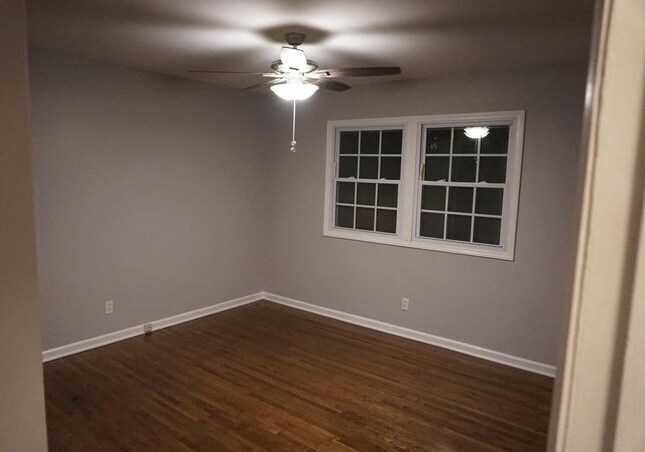 Building Photo - 8033 Albemarle Rd
