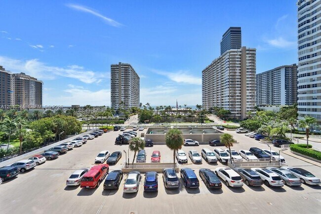 Building Photo - 1965 S Ocean Dr