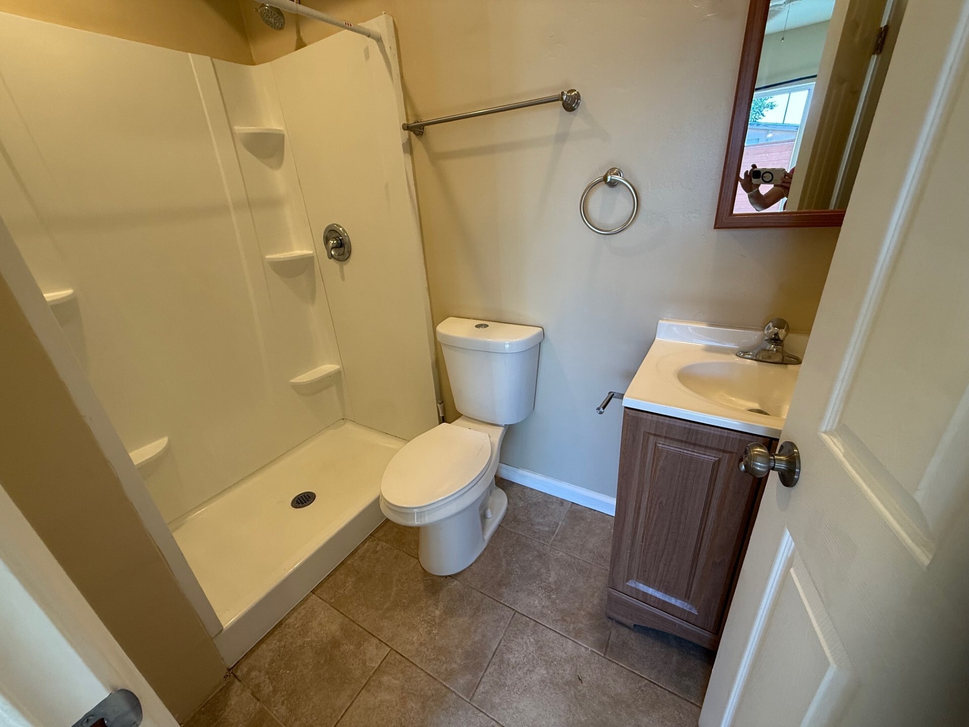 Building Photo - 5432 Mary Lane Dr