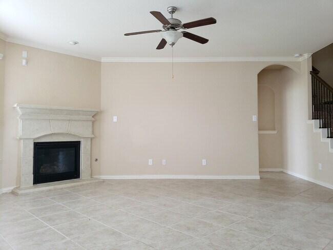 Building Photo - 8818 Cornina Dr