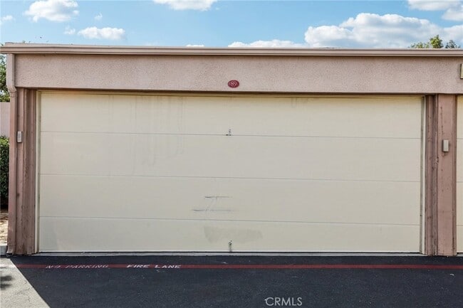 Building Photo - 25761 Le Parc