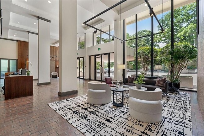 Building Photo - 2575 Peachtree Rd NE