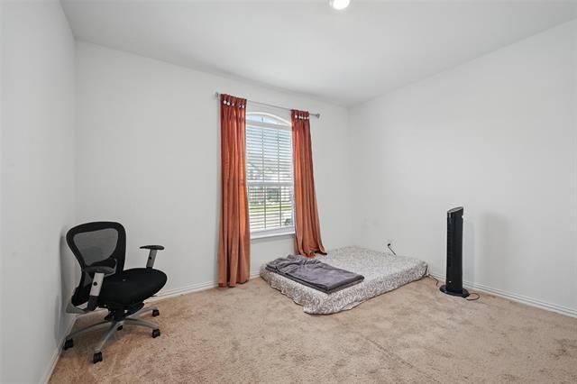 Building Photo - 1501 Lake Grove Dr