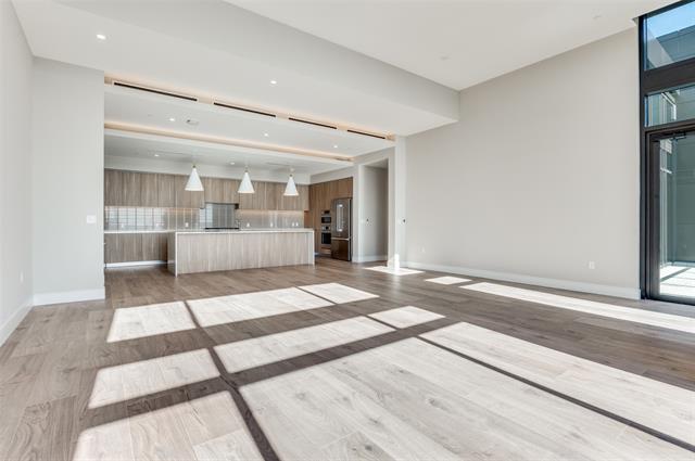 Building Photo - 3003 Maple Ave