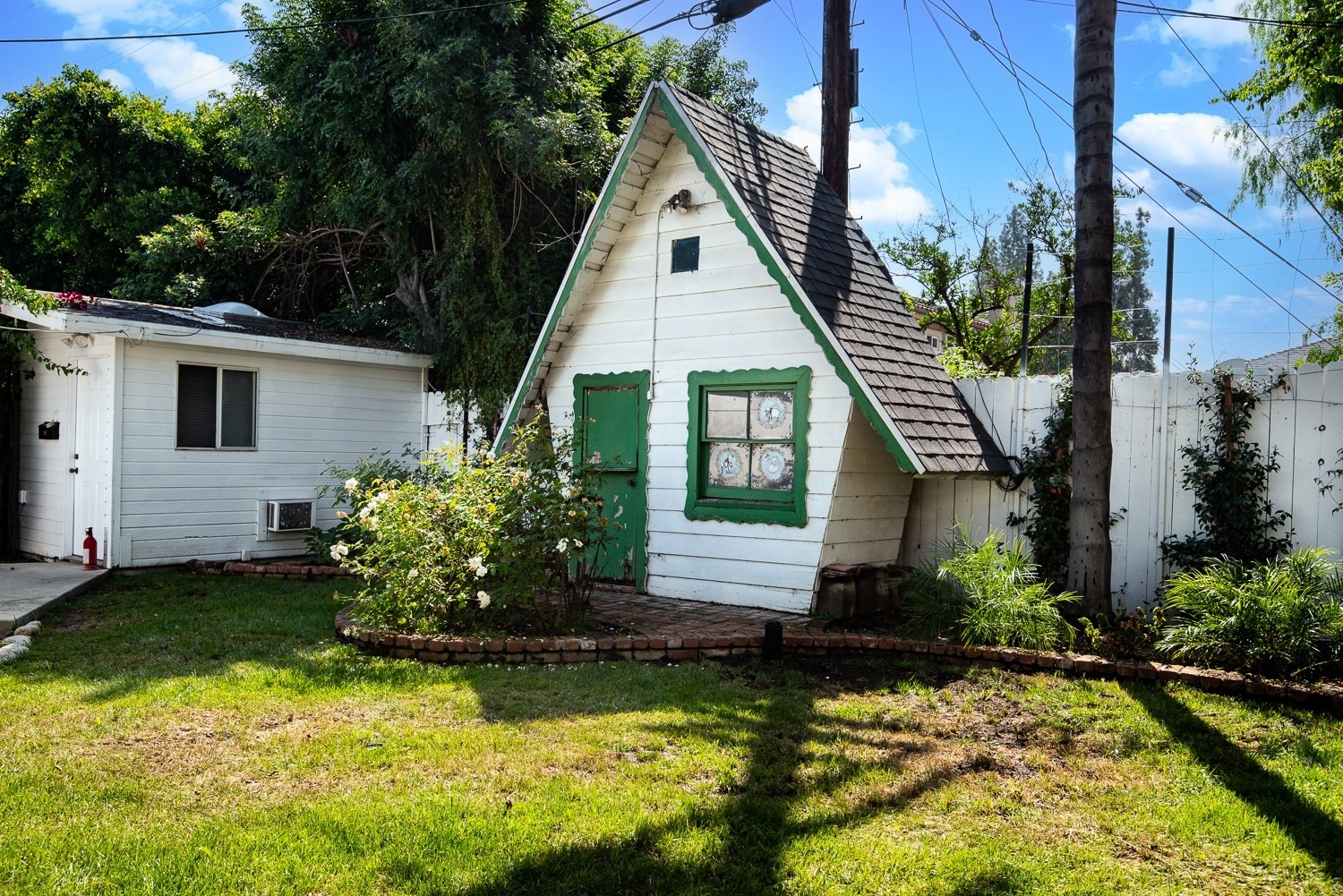 Building Photo - 14842 Morrison St