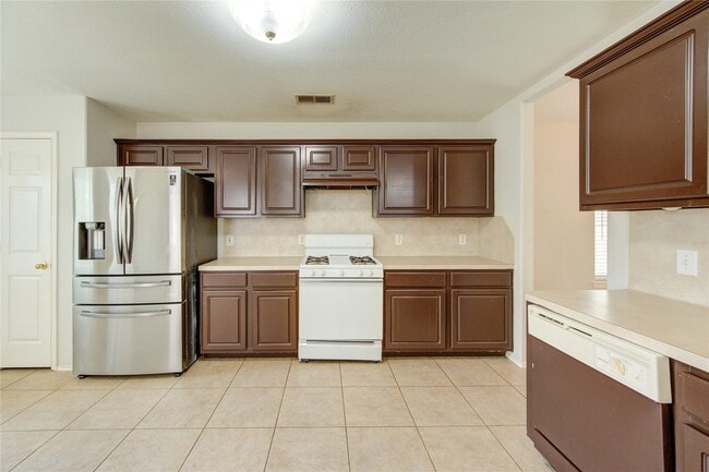 Building Photo - 19814 Lindenfield Pl