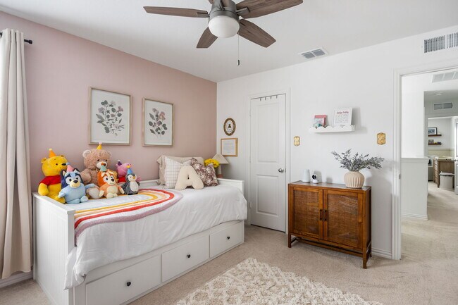 Building Photo - 10016 Thornapple Rd