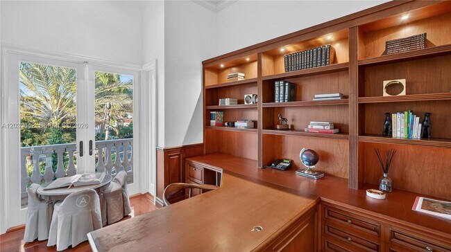 Building Photo - 260 Cape Florida Dr