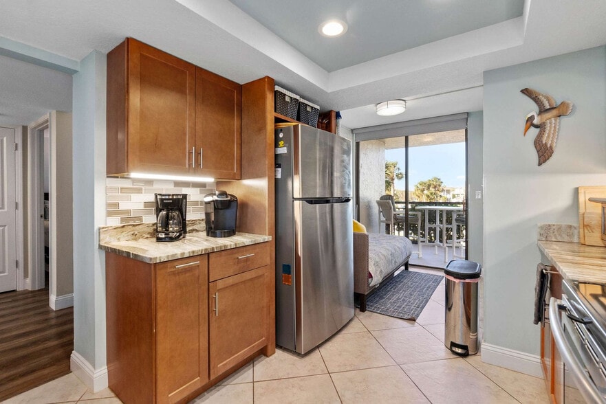 Building Photo - 6240 A1A S