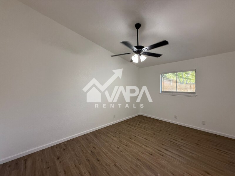 Building Photo - 603 Jamie Sue Dr