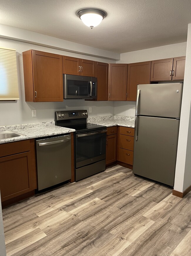Building Photo - 1686 La Mar Dr