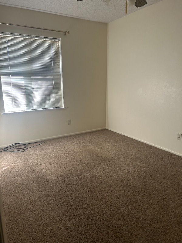 Building Photo - 613 Broken Arrow Rd