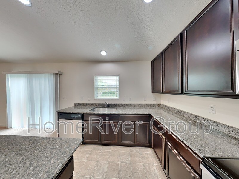 Building Photo - 4895 Creek Bluff Ln