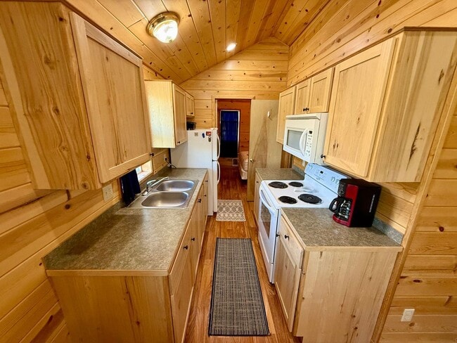 Building Photo - Fully Furnished Riverfront Cabin on the Clearwater River – Move-In Ready!