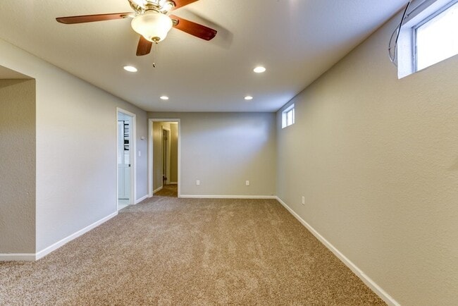 Building Photo - 3873-3883 West 89th Way