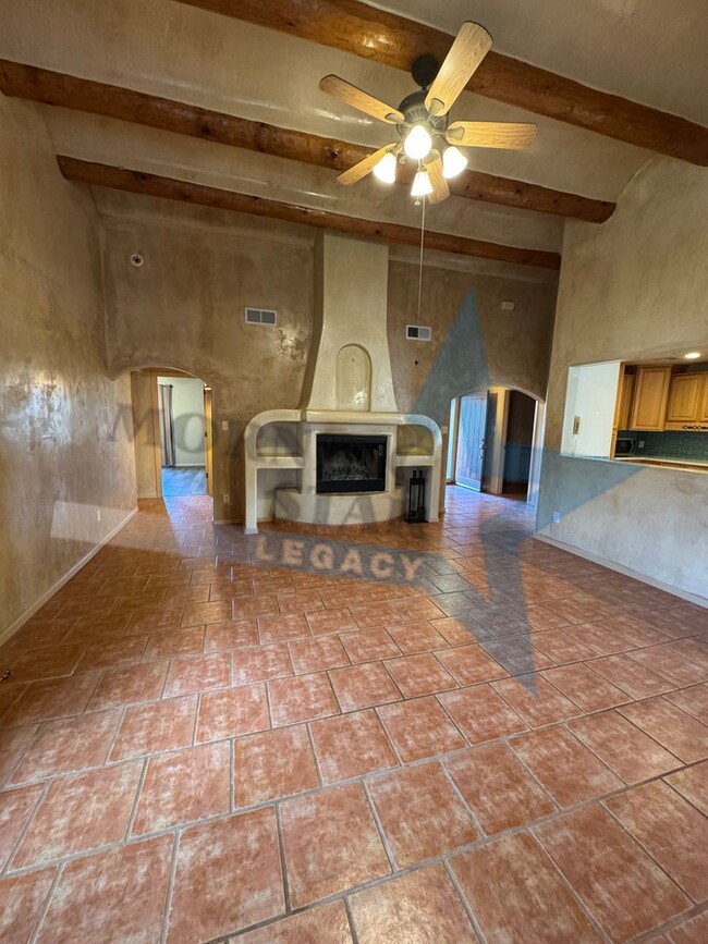 Building Photo - Live in MESILLA!  Beautiful house in the m...