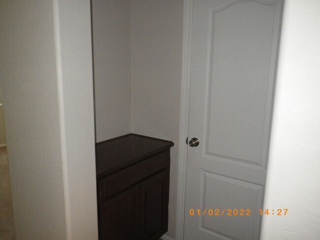 Building Photo - Beautiful 5 Bedroom House with City View