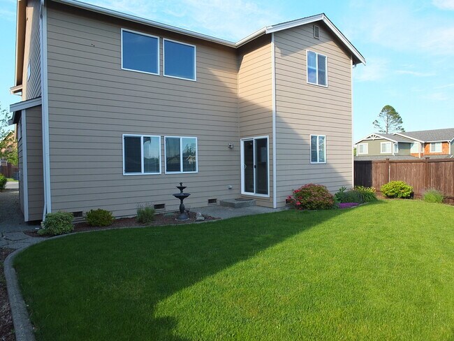 Building Photo - 3 bedroom 2 Bath House in Stanwood!