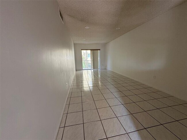 Building Photo - 4111 Stirling Rd