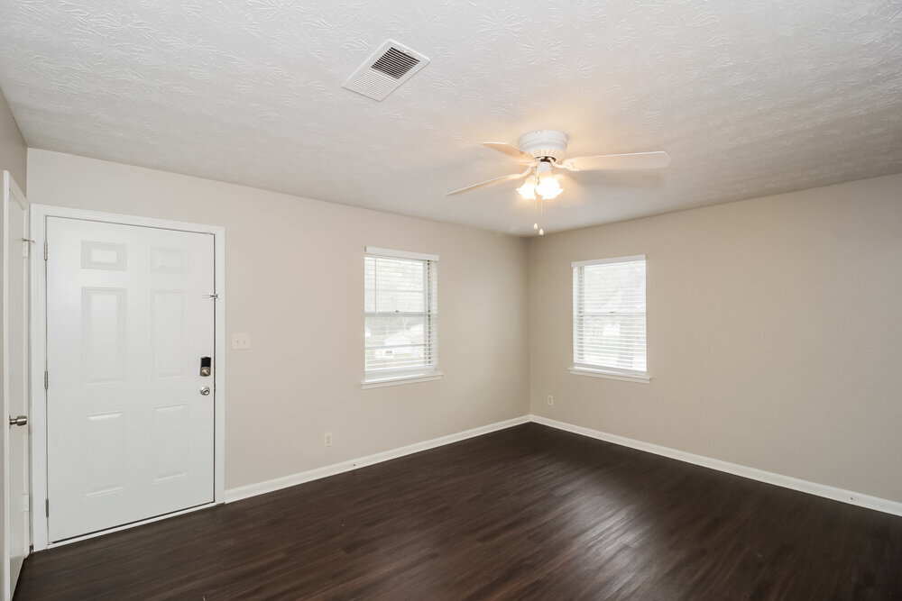 Building Photo - 243 Sedgefield Dr