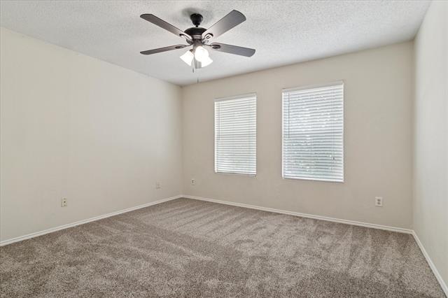Building Photo - 2309 Maple Dr