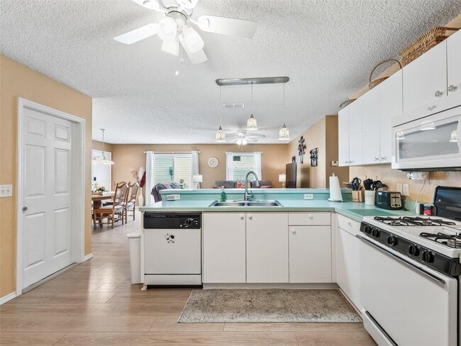 Building Photo - 2863 Barboza Dr