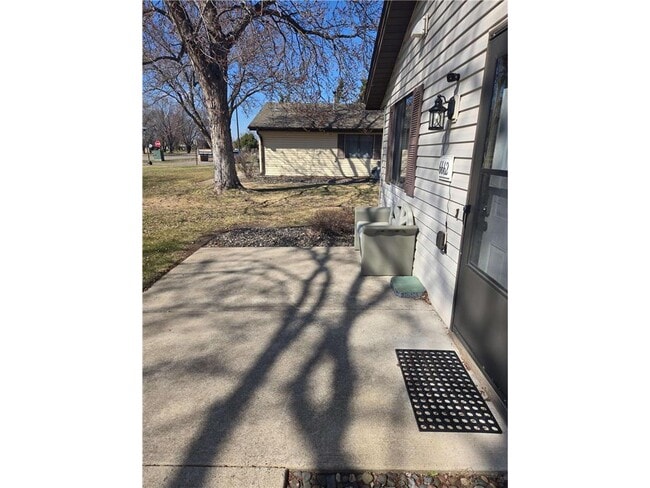 Building Photo - 6662 84th Ct N