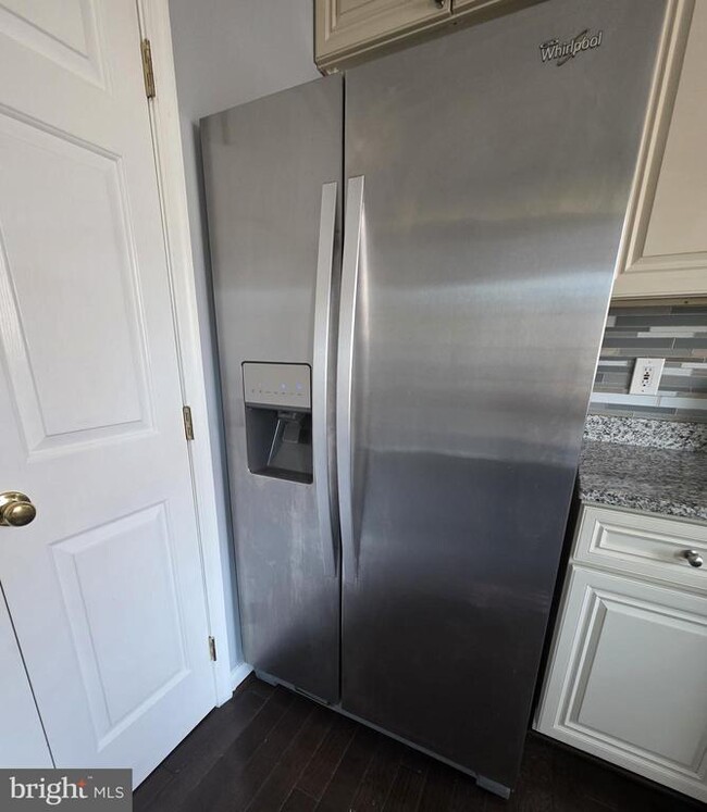 Building Photo - 12977 Abner Ave