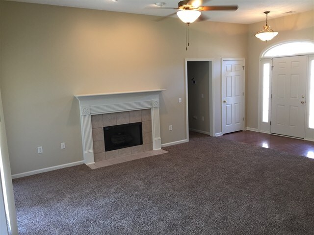 Building Photo - 381 Laurel Hill Cir
