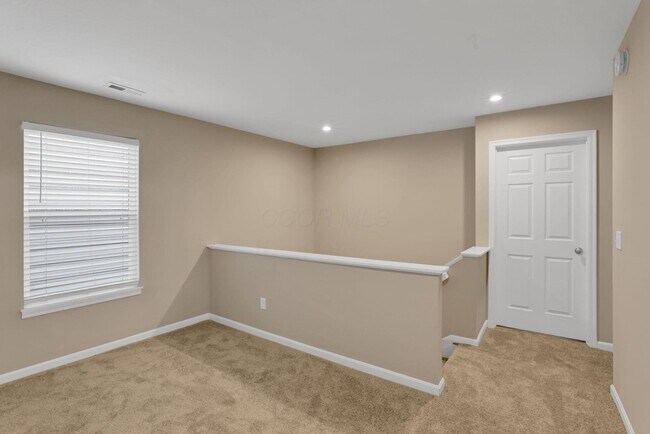 Building Photo - 7449 Sugarbark Dr