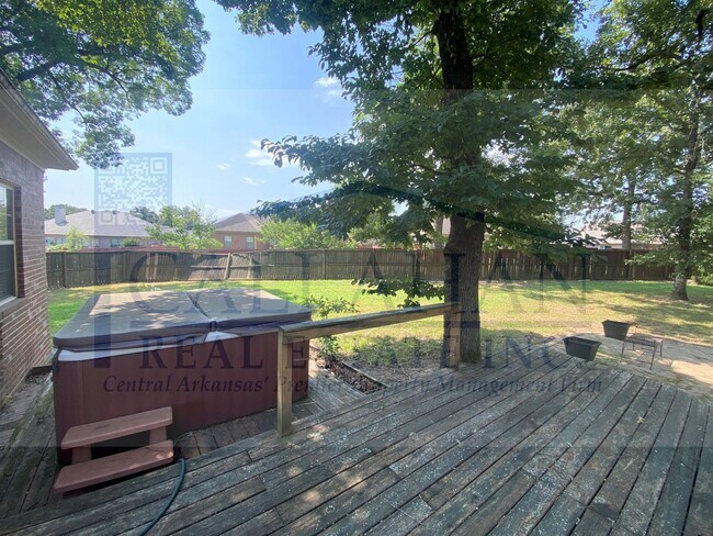 Building Photo - Sherwood Stone Hill 5 Bedroom Home