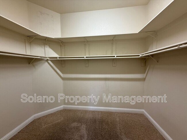 Building Photo - 2833 Prestwick Ct
