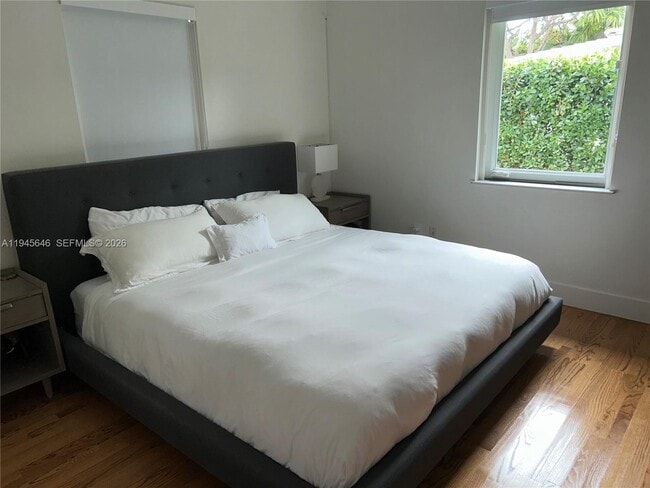 Building Photo - 1240 S Alhambra Cir