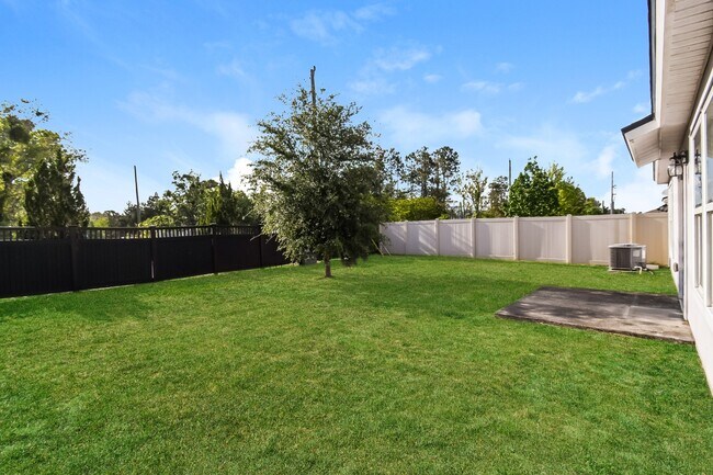 Building Photo - 86269 Express Ct