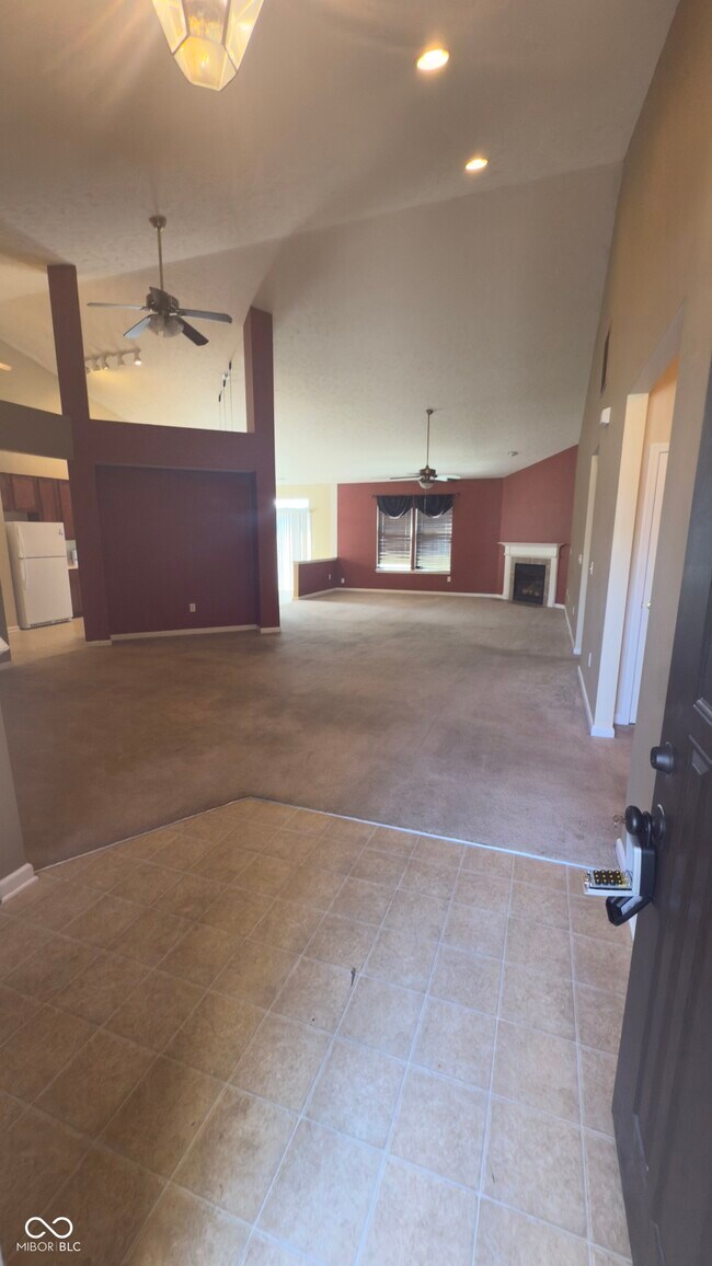 Building Photo - 1236 Wolf Run Way