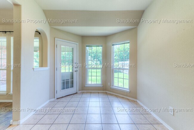 Building Photo - FOR LEASE | Jenks | $2500 Rent | 5 Bed, 3 ...