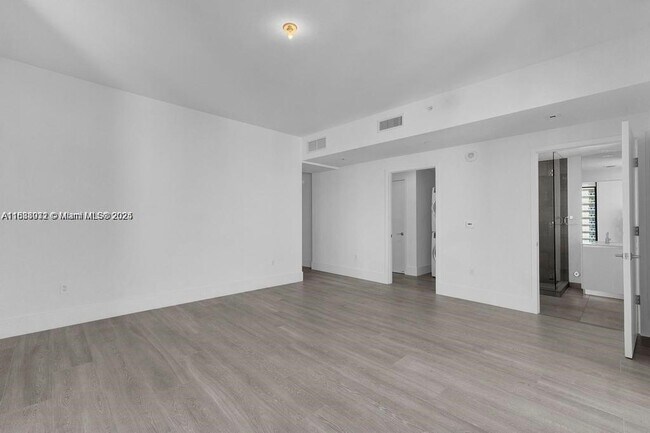 Building Photo - 788 NE 23rd St