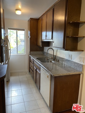 Building Photo - 3609 Dunn Dr