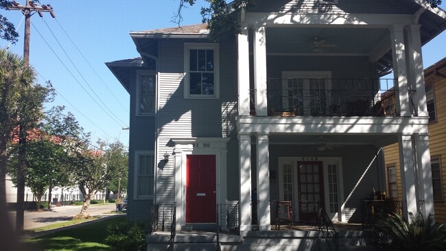 Building Photo - 2102 S Carrollton Ave