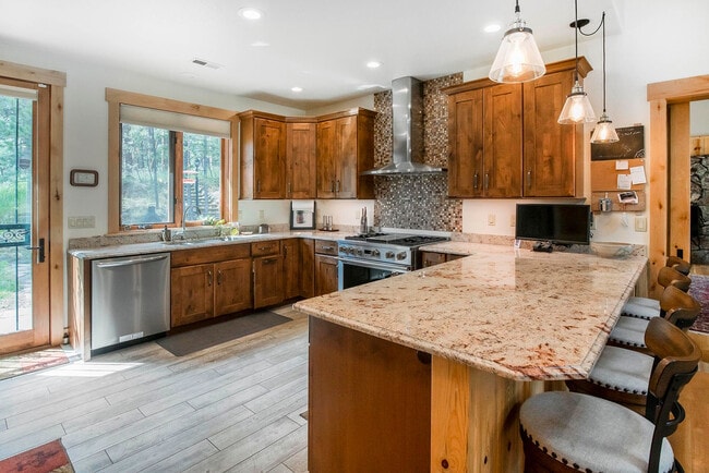 Building Photo - 28940 Golf Way