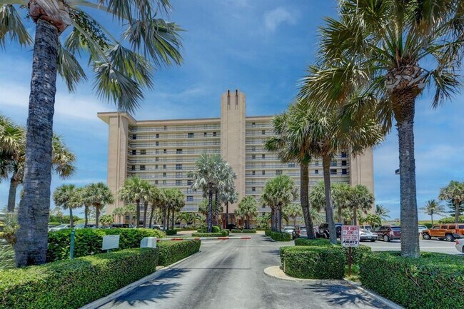 Building Photo - 9940 S Ocean Dr