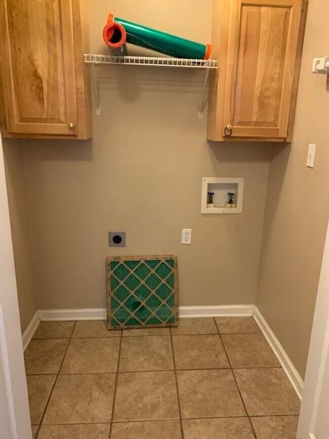 Building Photo - 3BD/2B in Valdosta, GA Close to Moody Air Force Base