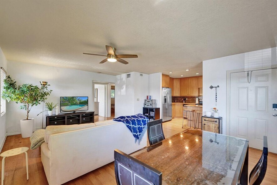 Building Photo - 1423 Holly Heights Dr
