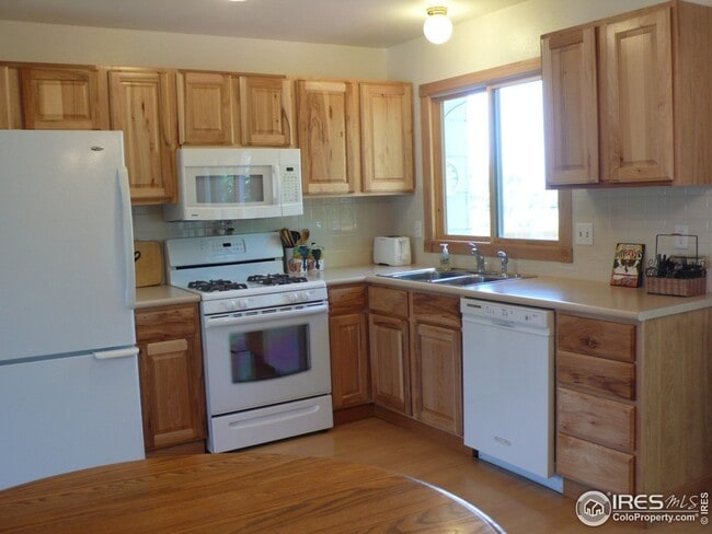 Building Photo - Charming Multi-Level Home in the Heart of ...