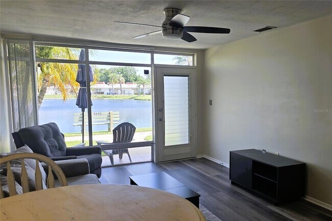 Building Photo - 4354 Tahitian Gardens Cir