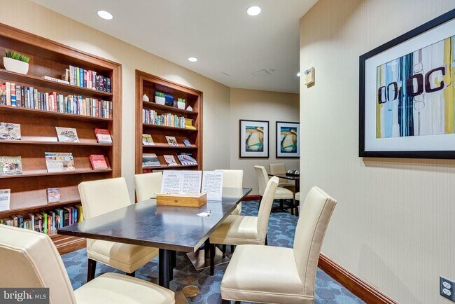 Building Photo - 2720 S Arlington Mill Dr