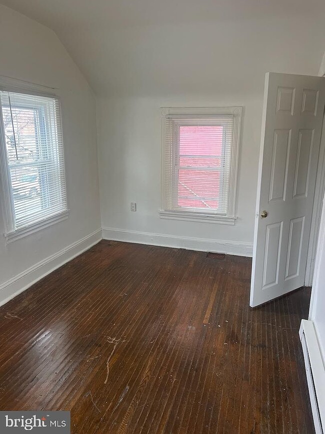 Building Photo - 38 Conestoga St