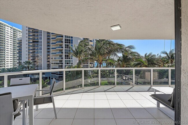 Building Photo - 3100 N Ocean Blvd