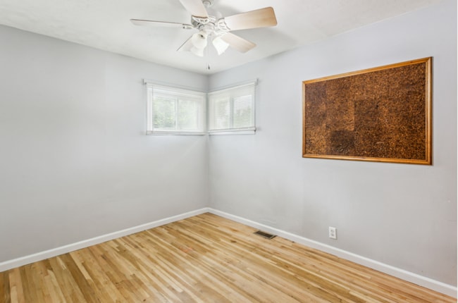 Building Photo - Beautiful 3 Bedroom 1 Bath Home